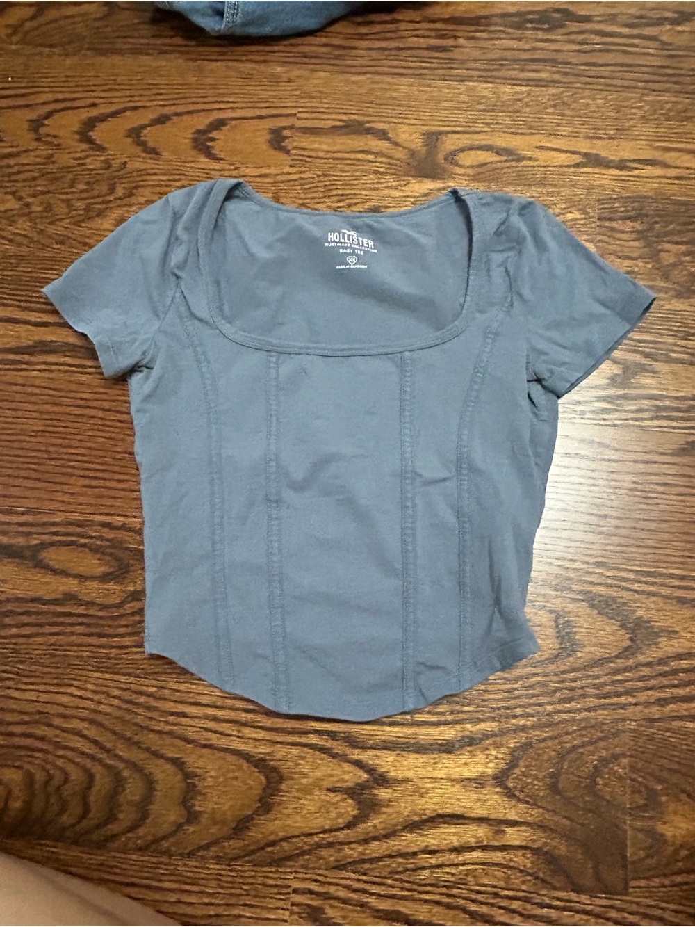 Hollister Scoop Neck Short Sleeve Top in Slate Blue